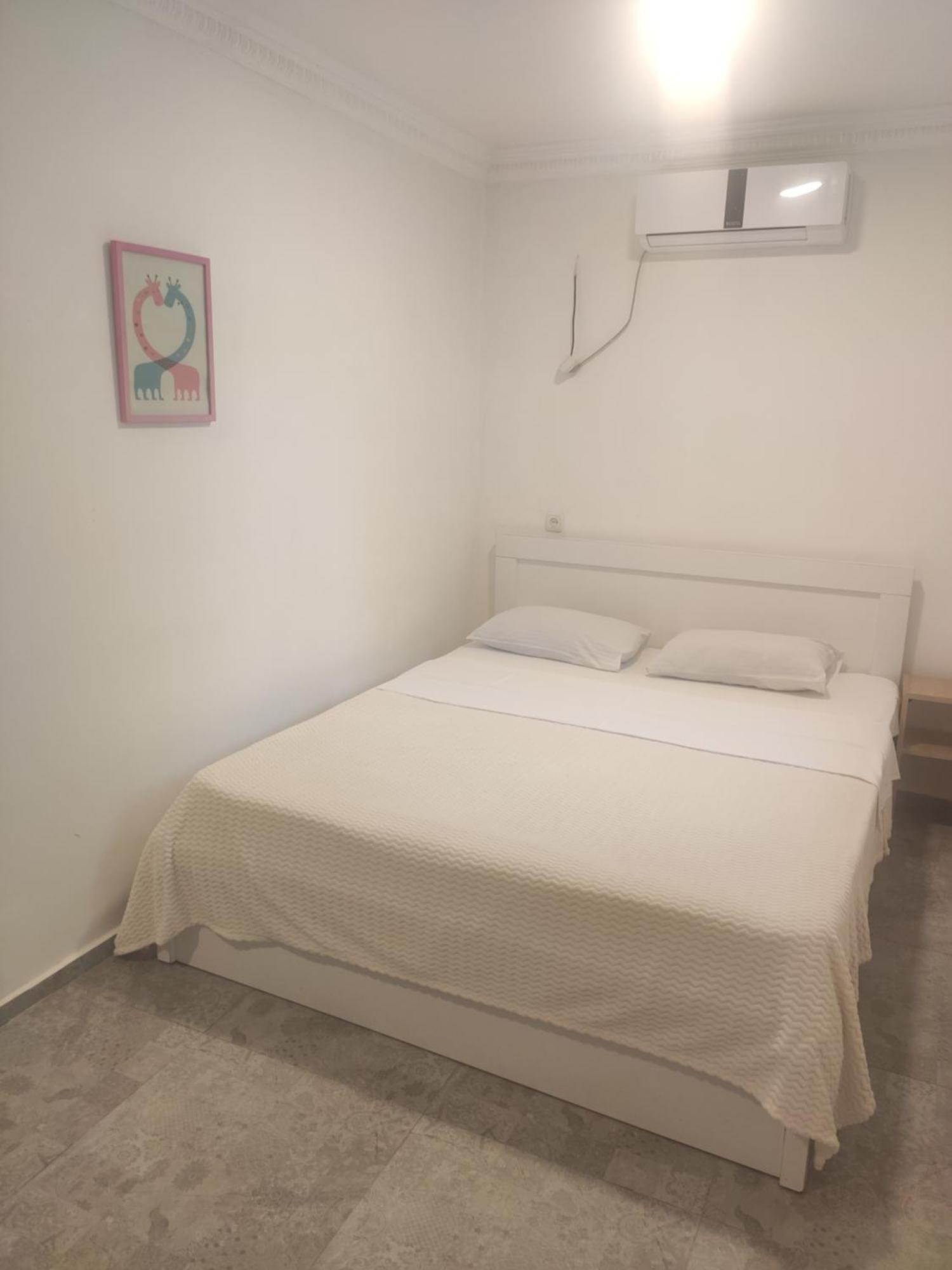 Family Нotel Banuri Kutaisi Luaran gambar