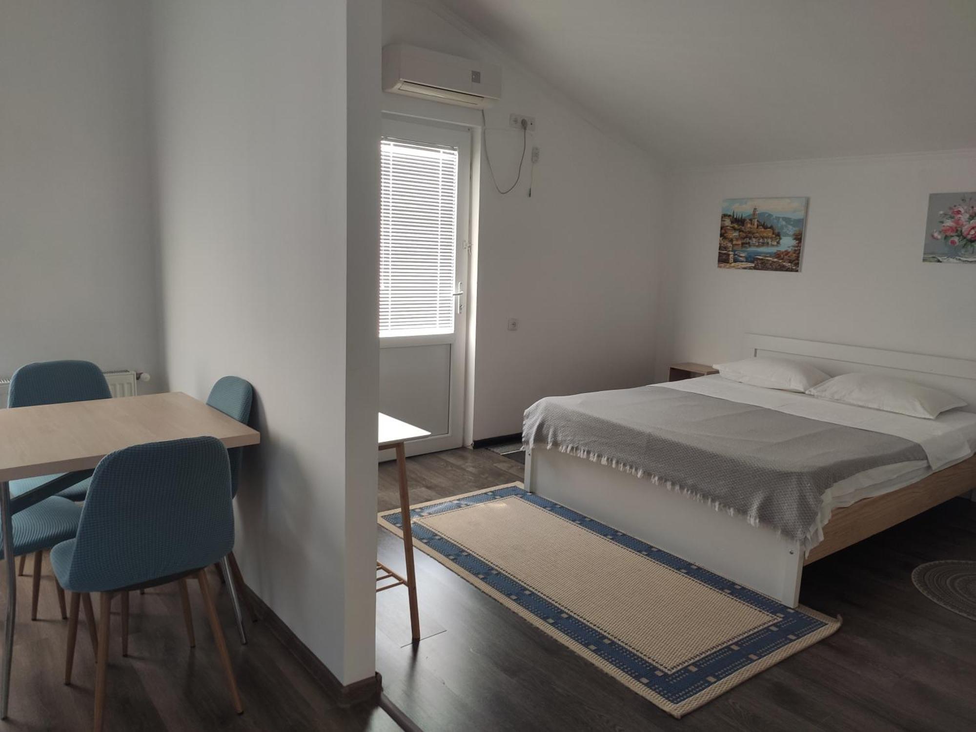 Family Нotel Banuri Kutaisi Luaran gambar