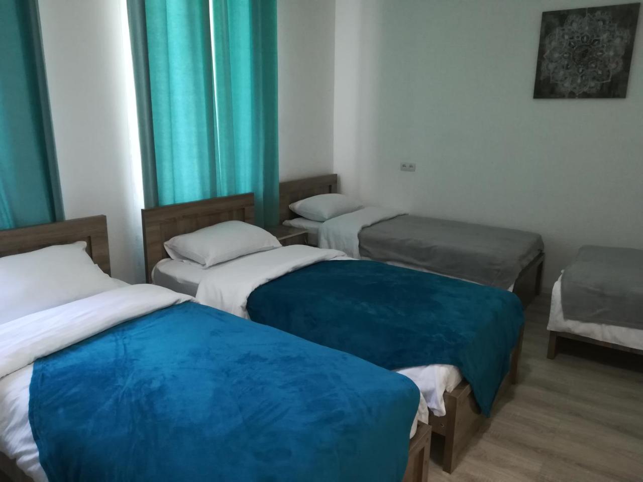 Family Нotel Banuri Kutaisi Luaran gambar